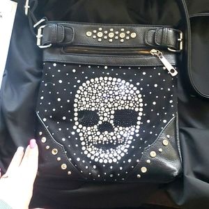 Skull sachell